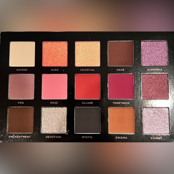 Ace Beautē Mystic Romance 15 Color Eyeshadow Palette - Picture 4 of 6